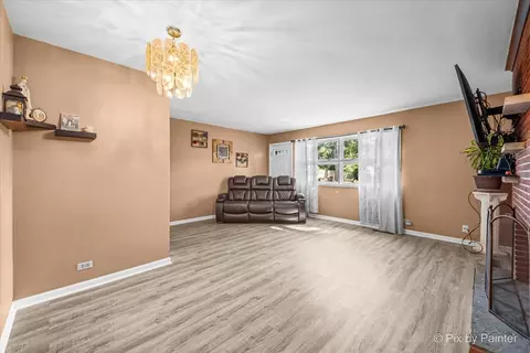 Living - 1103 Lawrence Ave, Elgin, IL 60123 photo 1 of 3