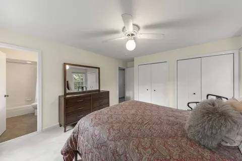 Bedroom - 1840 Glencoe St, Wheaton, IL 60187 photo 3 of 5