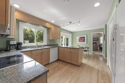 Kitchen - 1840 Glencoe St, Wheaton, IL 60187 photo 1 of 2