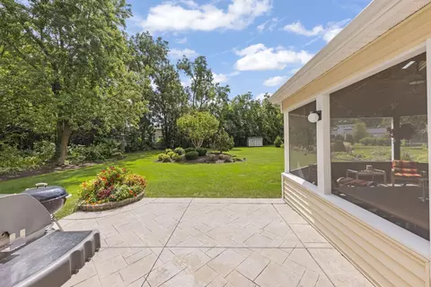 Exterior - 1840 Glencoe St, Wheaton, IL 60187 photo 3 of 6