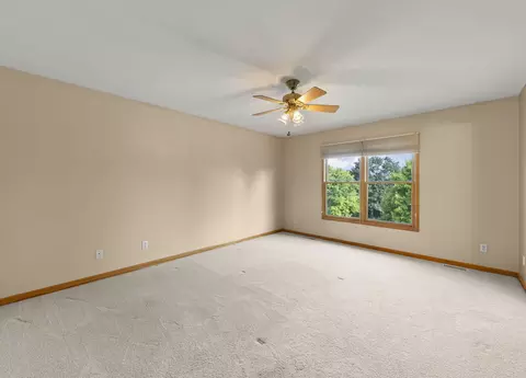 Bedroom - 129 Devonshire Dr, Dekalb, IL 60115 photo 1 of 4