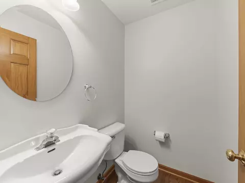 Bath - 129 Devonshire Dr, Dekalb, IL 60115 photo 1 of 3