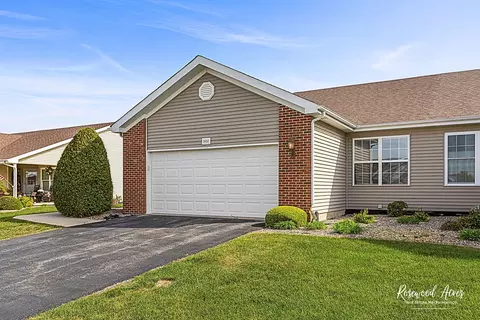 5652 Hearthside Dr, Bourbonnais, IL 60914
