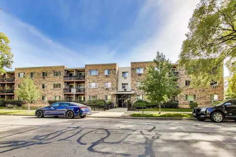 430 Home Ave #110-S, Oak Park, IL 60302