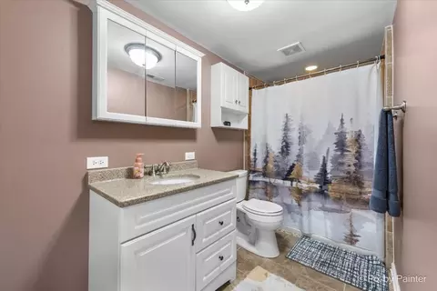 Bath - 17510 Johnson St, Union, IL 60180 photo 2 of 2