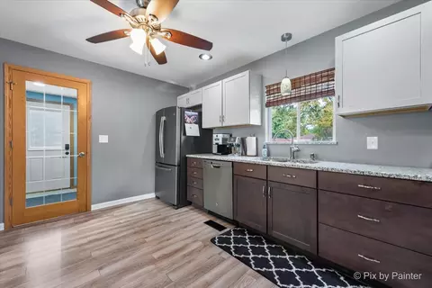 Entry Way - 17510 Johnson St, Union, IL 60180 photo 2 of 3