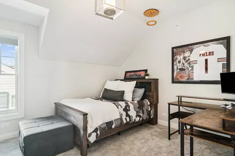 Bedroom - 302 E Hillside Ave, Barrington, IL 60010 photo 3 of 3
