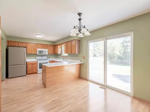 24127 Primrose Cir, Plainfield, IL 60585 photo 5