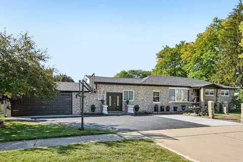 719 N Elmhurst Ave, Mount Prospect, IL 60056