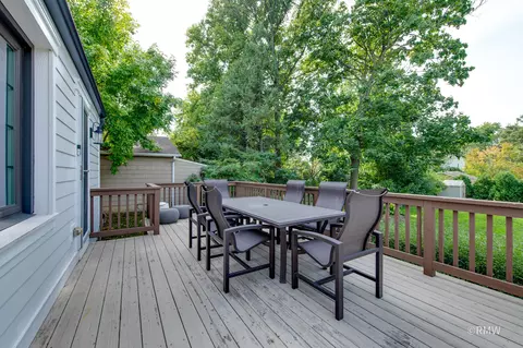 Exterior - 430 N Maple St, Itasca, IL 60143 photo 5 of 12