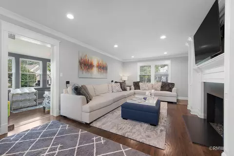 Living - 430 N Maple St, Itasca, IL 60143 photo 3 of 3
