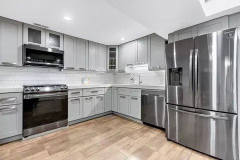 Kitchen - 443 E 45th Pl #1, Chicago, IL 60653 photo 3 of 4