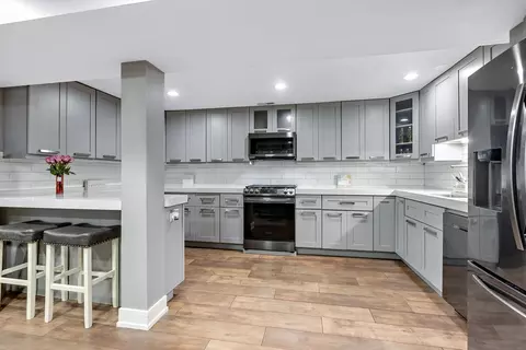 Kitchen - 443 E 45th Pl #1, Chicago, IL 60653 photo 2 of 4