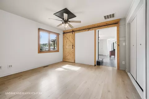 Bedroom - 706 W Pheasant Trl, Mchenry, IL 60051 photo 1 of 6