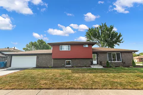 13706 Crestview Ct, Crestwood, IL 60418
