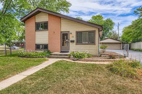 739 N 2nd Ave, Villa Park, IL 60181