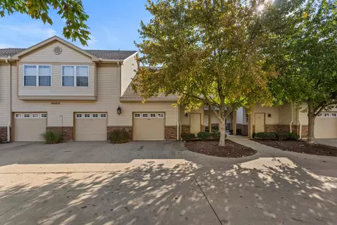 3828 Thornhill Cir #3828, Champaign, IL 61822