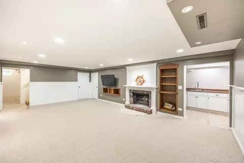 Living - 1223 Ridgeway Dr, Elgin, IL 60123 photo 4 of 4