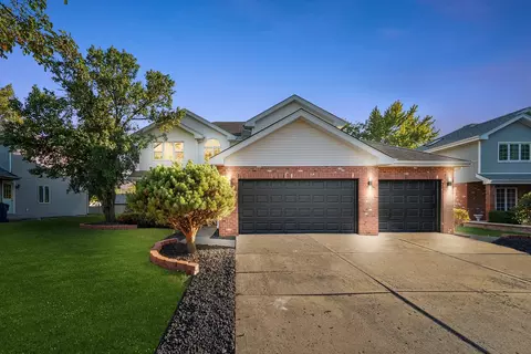 5345 Stanford Ln, Matteson, IL 60443