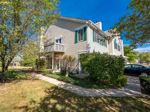 2214 Colorado Ave #2214, Elgin, IL 60123