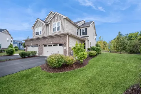 26543 W Countryside Ln, Plainfield, IL 60585