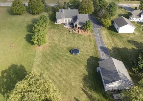 View/Area - 33605 E Pine Cir, Genoa, IL 60135 photo 2 of 3