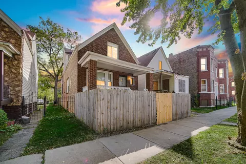 7151 S Aberdeen St, Chicago, IL 60621