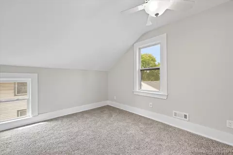 218 Forest Ave, Aurora, IL 60505 photo 20