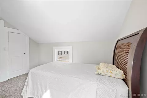 218 Forest Ave, Aurora, IL 60505 photo 17