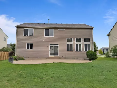 Exterior - 782 Cameron Dr, Antioch, IL 60002 photo 6 of 7