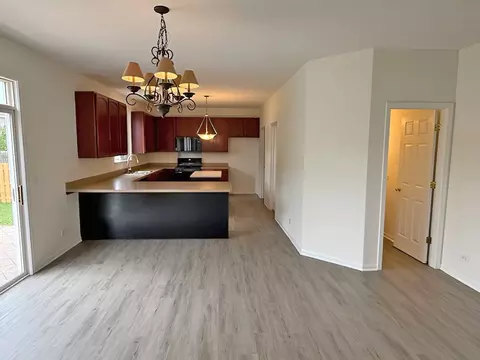 Kitchen - 782 Cameron Dr, Antioch, IL 60002 photo 1 of 6