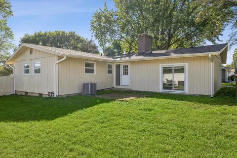 Exterior - 3703 W High St, Mchenry, IL 60050 photo 2 of 3
