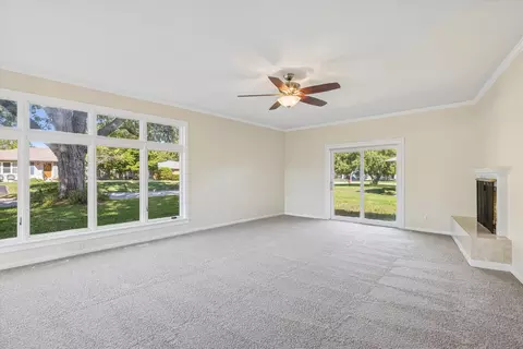 Living - 3703 W High St, Mchenry, IL 60050 photo 2 of 5