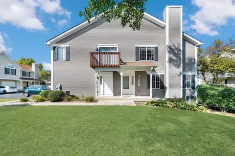 435 Sandhurst Ln #435, South Elgin, IL 60177