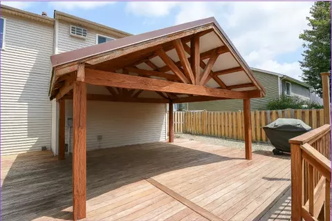 Exterior - 615 Cartwright Trl, Mchenry, IL 60050 photo 2 of 5