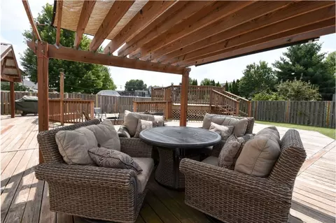 Exterior - 615 Cartwright Trl, Mchenry, IL 60050 photo 3 of 5