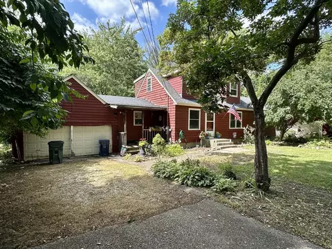 632 Oceola Dr, Algonquin, IL 60102