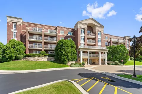 7021 W Touhy Ave #405, Niles, IL 60714