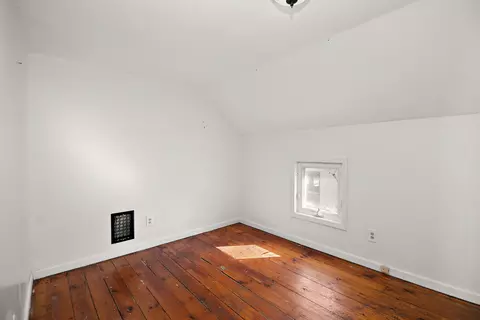 Bedroom - 1179 S 4th Ave, Kankakee, IL 60901 photo 4 of 4