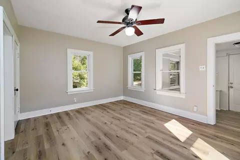 Living - 1179 S 4th Ave, Kankakee, IL 60901 photo 1 of 3