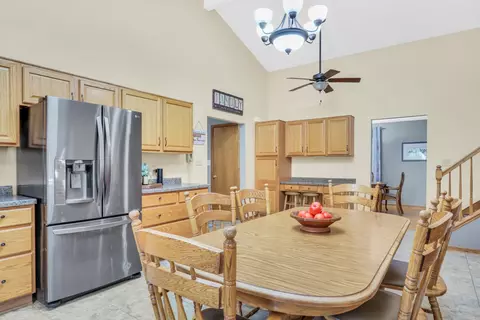 8528 Lorel Ave, Burbank, IL 60459 photo 10
