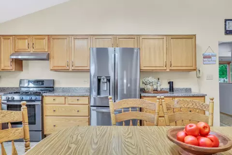 8528 Lorel Ave, Burbank, IL 60459 photo 9