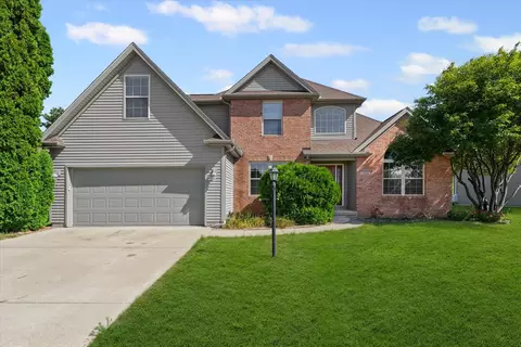 1012 Waters Edge Rd, Champaign, IL 61822