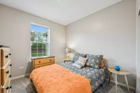 Bedroom - 431 Mahogany Dr, Algonquin, IL 60102 photo 2 of 2