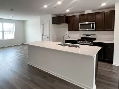 305 Foxglove Dr, Bartlett, IL 60103 photo 7