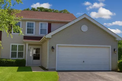 28706 Sawmill Ln, Lakemoor, IL 60051