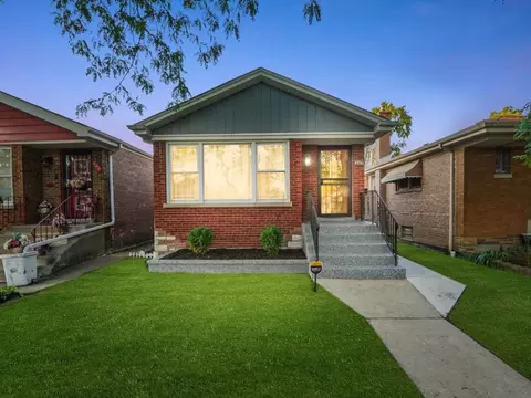 242 E 107th St, Chicago, IL 60628 photo 1