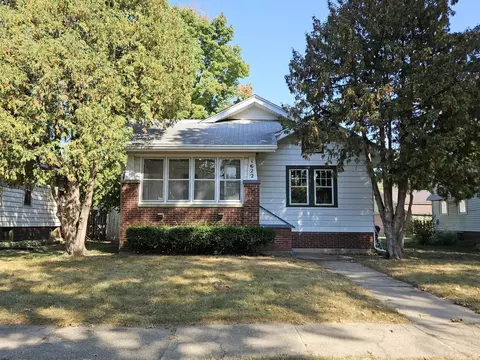 1622 10th Ave, Rockford, IL 61104