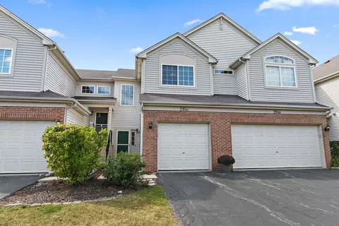 284 Nicole Dr #C, South Elgin, IL 60177
