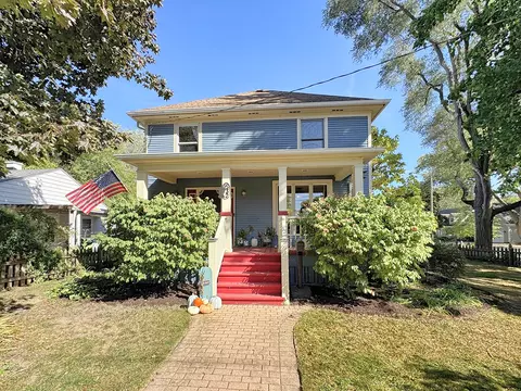 532 S Van Buren St, Batavia, IL 60510